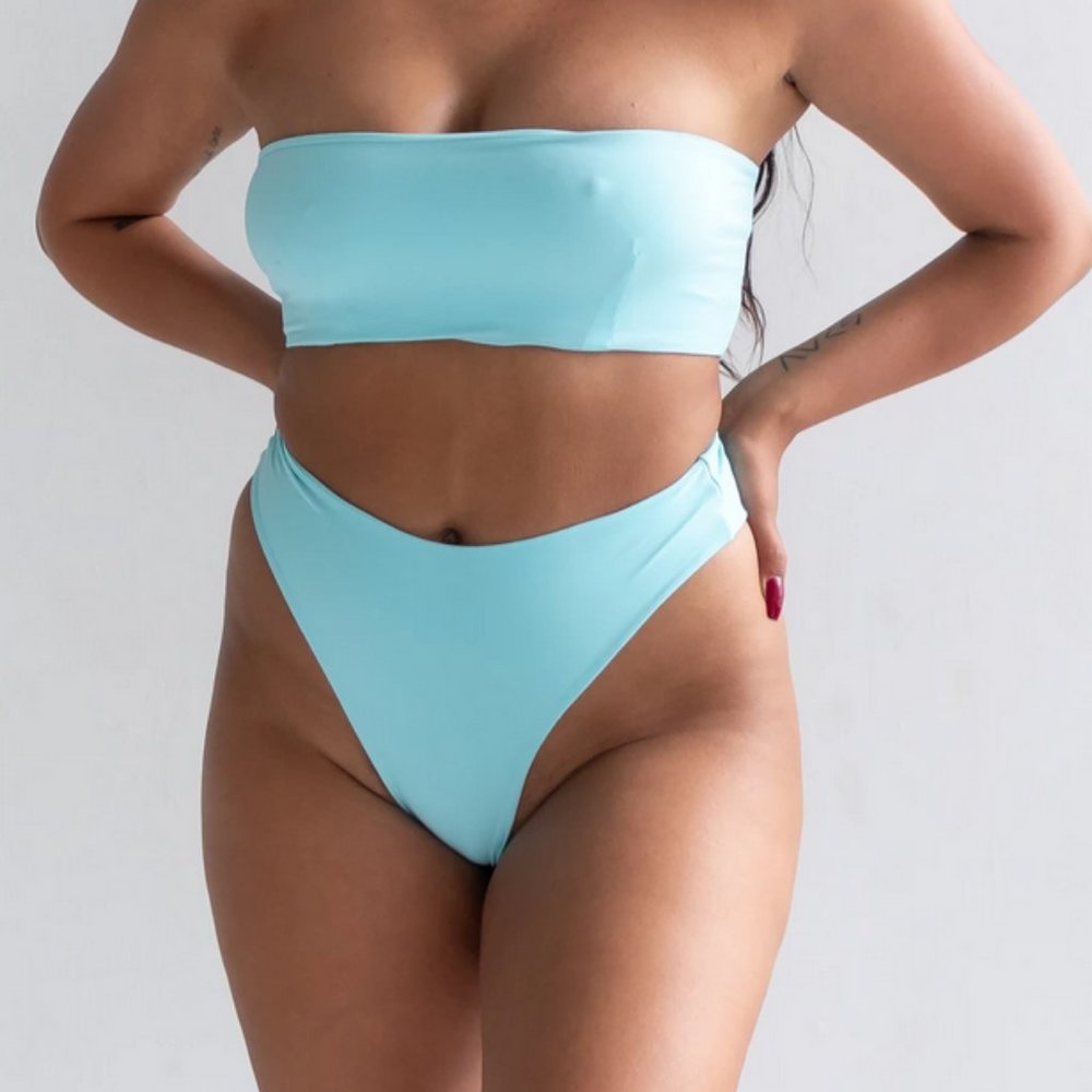 437 Aubrey Bikini / Cyan - Small